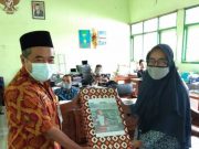 Guru MAN 1 Wonosobo Pindah Mengajar di SMKN Wadaslintang