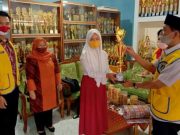 Lions Club Wonosobo-Dieng Serahkan Hadiah Lomba Peace Poster Contest