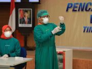 Yang Nyuntik Vaksin ke Ganjar Ternyata Teman Gowesnya