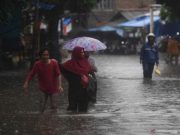 Dua Pintu Air di Jakarta Siaga Satu