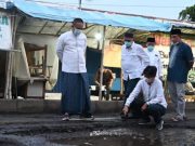 Usai Subuhan Bupati Kebumen Langsung Cek Jalan Rusak di Petanahan
