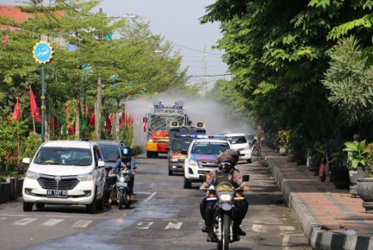 Polres Kebumen Kembali Semprot Disinfektan Jalan Protokol