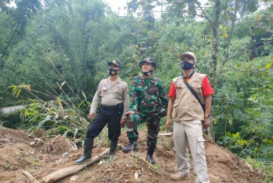 Rekahan Tebing di Jalan Tembus Ketep-Selo Langsung Diperbaiki
