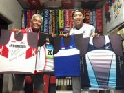Sprinter Tercepat se Asia Tenggara Hibahkan Kaos Bersejarah ke Museum TitikNol Pasoepati