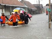 Sebanyak 2.882 Warga Pekalongan Mengungsi Karena Banjir