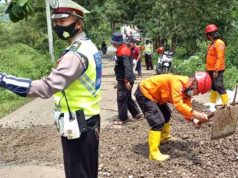 Jalan Menuju OW Guci Tegal Ambles