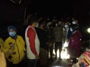 Tinjau Fasilitas Posko, Mensos Risma Turun di Lokasi Banjir