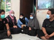 Kemensos Beri Santunan ke Ortu Korban Banjir di Jakbar