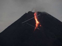 Gunung Merapi Luncurkan Guguran Lava Pijar 1.000 Meter