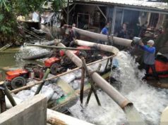 Dinas Pertanian Kerahkan 8 Pompa Atasi Genangan Banjir di Persawahan