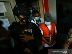 Wabup Ogan Komering Ulu Gunakan Baju Tahanan ke Lokasi Pelantikan
