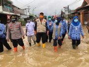 Cegah Banjir di Ketanggungan Brebes, Tanggul Darurat Digarap