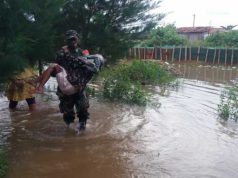 Dilanda Banjir, Memaksa Warga Mengungsi di Tempat Aman