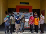 Aksi Kemanusiaan, PT IP Group Bantu Perahu Karet dan Sembako
