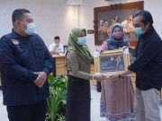 Luar Biasa, KPU Demak Raih Penghargaan Terbaik dalam Pilkada Serentak 2020
