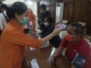 Wartawan Pemprov Jateng Ikut Divaksin pada Tahap II di Gedung Gradhika Bhakti Praja