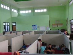 Tempat Pengungsian di Aula Kecamatan Pekalongan Barat Disekat, Guna Cegah Klaster Baru
