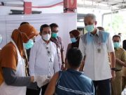 Ganjar Kaget, Pedagang Pasar di Pati Lebih Dulu Divaksin Daripada Solo dan Semarang