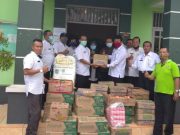 Anggota PGRI Kudus ‘Saweran’ Galang Bantuan Korban Banjir
