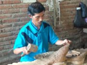Subandi Guru Honorer Mulok Ukir, Berbagi Ilmu Hingga Negeri Laos