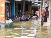 Banjir Kudus Belum Surut, Warga Masih Emoh Ngungsi