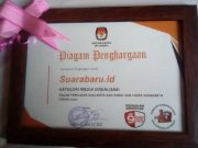 Suarabaru.id Terima Penghargaan dari KPU Kota Surakarta