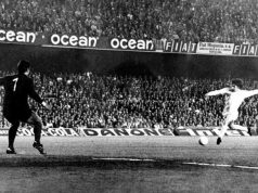Lorimer Sang Legenda Leeds United Meninggal Dunia