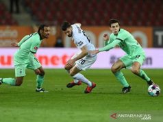Gladbach Tersungkur di Markas Augsburg