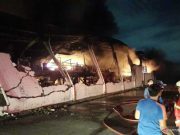 Tiga Gedung Pabrik Cat di Tangerang Terbakar