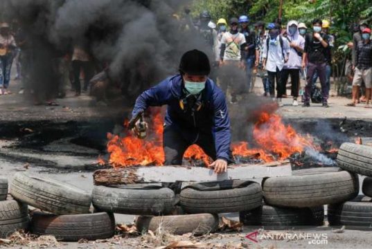 Menlu Prancis Sebut Militer Myanmar Bersalah Atas Kekerasan ‘Membabi Buta’