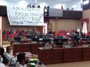 RDP DPRD Kota Tegal Diwarnai Unjuk Rasa