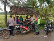 Kapolsek Tunjungan Pimpin Patroli ke Sawah, Awasi Kegiatan Warga Jaga Protokol Kesehatan