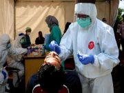 Hasil Rapid Test Antigen, Tak Ada Warga Positif Covid dalam Kerumunan Jokowi di NTT