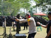 Jalin Sinergitas, Brimob Pekalongan Adakan Latihan Menembak