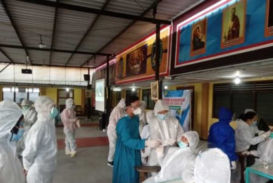 Politeknik Santo Paulus Surakarta Gelar Pelatihan Swab
