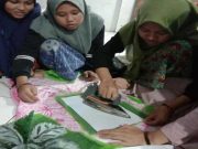 Cara Unik Manfaatkan Sampah Plastik Menjadi Bernilai