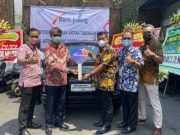 Bank Jateng Surakarta Menyerahkan Hadiah Undian Tabungan BIMA Kepada Nasabah Setianya