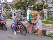 Dema IAINU Kebumen Bagikan Takjil di Alun-alun