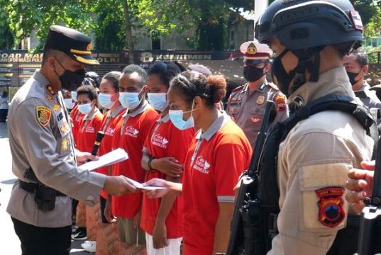 Ini yang Dilakukan Kapolres Wonogiri Terhadap Anak-anak Papua