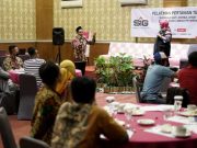 SIG Gelar Pelatihan Menjahit dan Beternak di Gresik dan Rembang