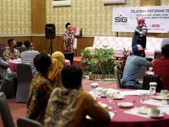 SIG Gelar Pelatihan Menjahit dan Beternak di Gresik dan Rembang