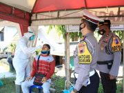 Aparat Gabungan Lakukan Test Rapid Antigen di Perbatasan Cepu Blora – Jawa Timur