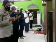 Jajaran Personel Polres Grobogan Shalat gaib Doakan Prajurit KRI Nanggala 402 yang Gugur