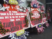 Karangan Bunga Ucapan Selamat atas Pelantikan Bupati-Wabup Membanjiri Area Setda Grobogan