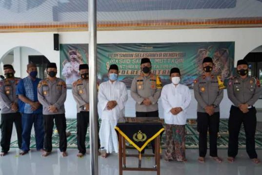 Kapolres Batang Resmikan Selesainya Renovasi Masjid Sabilil Muttaqin