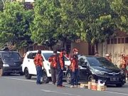 Ratusan Orang Berbaju Loreng Orange di Jalan Protokol Kota Tegal, Mengagetkan Pengguna Jalan