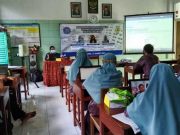 Manfaatkan Google Translate, Dosen USM Berikan Pelatihan Guru