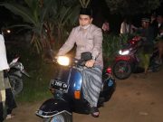 Kendarai Vespa, Taj Yasin Sambangi Warga di Kecamatan Sarang