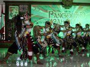 Penari Kuda Lumping Getarkan Panggung Kahanan di Magelang