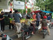 PWI Jateng Gandeng RM Selera Indonesia Berbagi Nasi Kotak dan Takjil